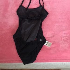 New One piece tie back swimsuit never worn